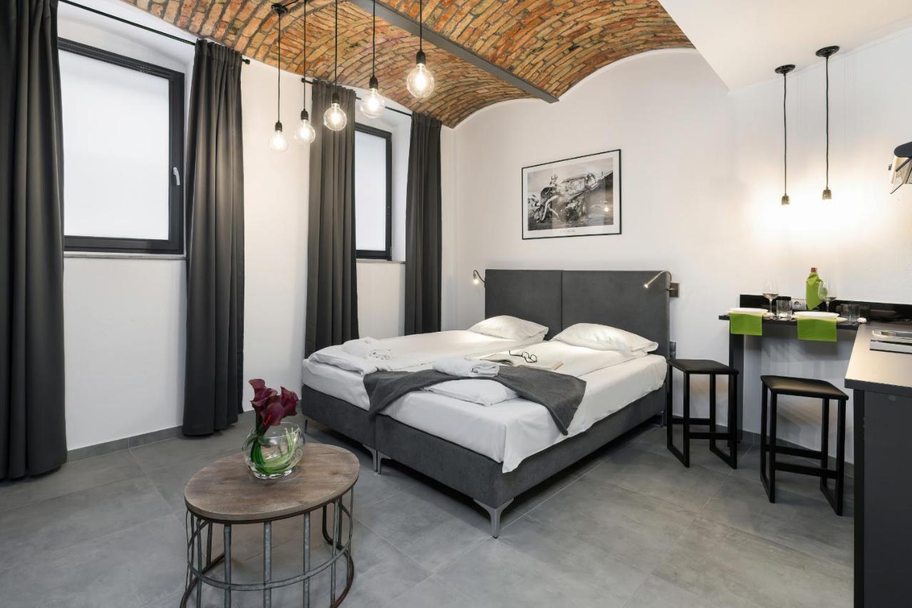 Level -1 Loft Apartments City Center Kopernika 포즈난 외부 사진
